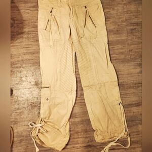 🦋 Rare Vintage Cargo Pants